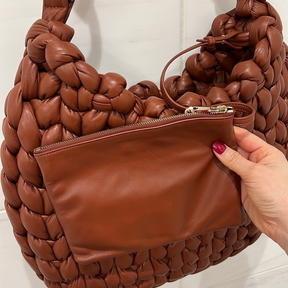 Chloé | NWT Wooden C Large Woven Leather Shoulder bag w/Pouch - Picture 11 of 15